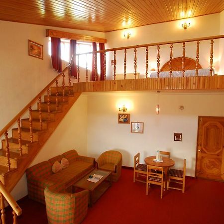 Clifftop Club Auli Joshīmath Εξωτερικό φωτογραφία