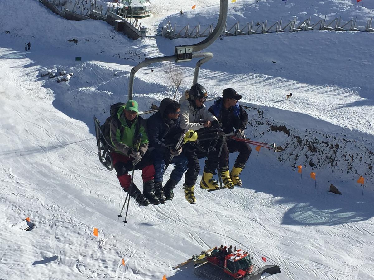 Clifftop Club Auli Joshīmath Εξωτερικό φωτογραφία